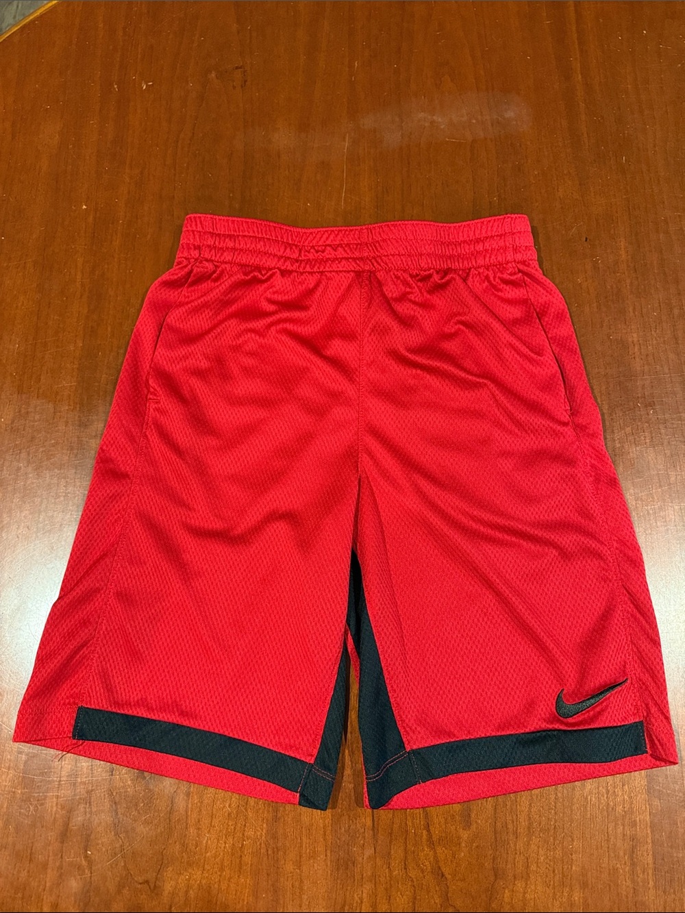 Boys Nike Kids Red Mesh Athletic Shorts with Black Trim Size XL